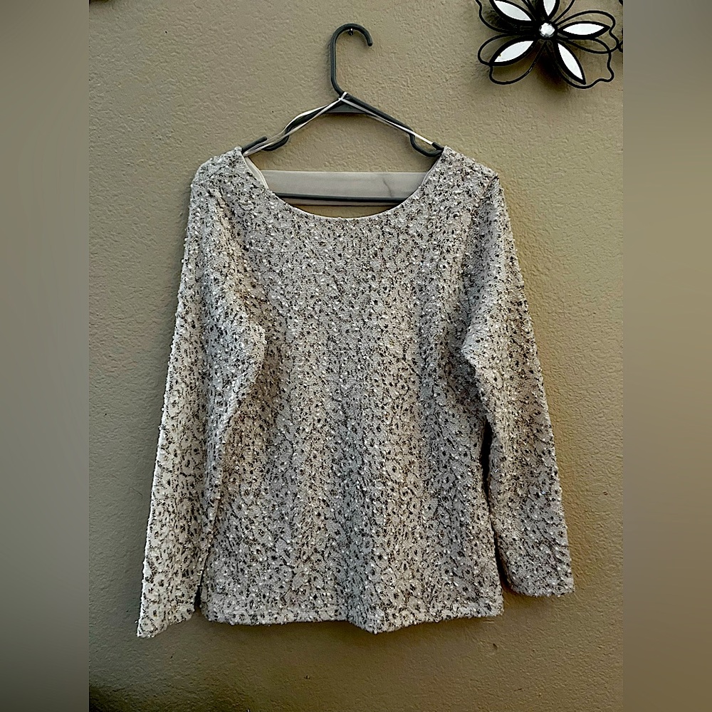 JLo white and gold large top - mid sleeve